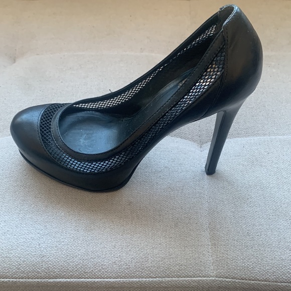 Pour La Victoire Women's Platform Pumps Caged Trim Size 6.5 Black 70 - Picture 6 of 15
